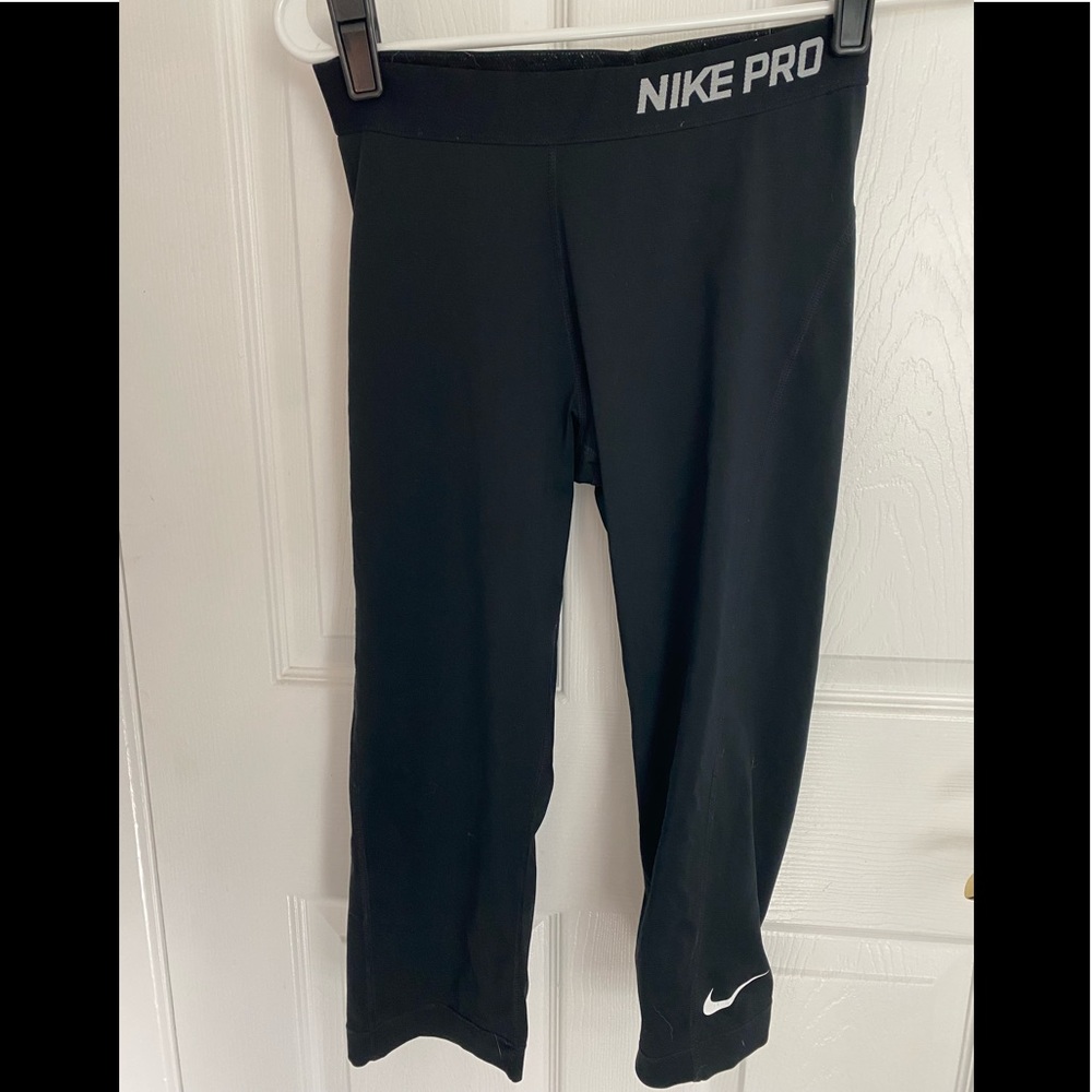 Nike Pro Capri Pants Size M